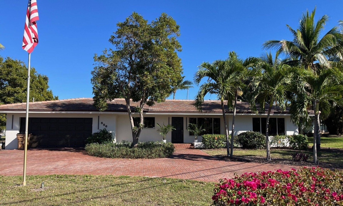 Deerfield Beach House | Spacious 4 Bedroom Private Pool Home in The Cove, Deerfield Beach, FL!