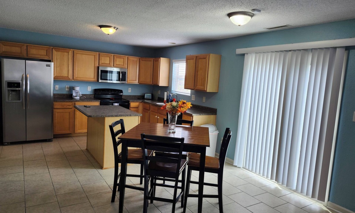 Whitestown House | Spacious 4-bedroom house in Whitestown