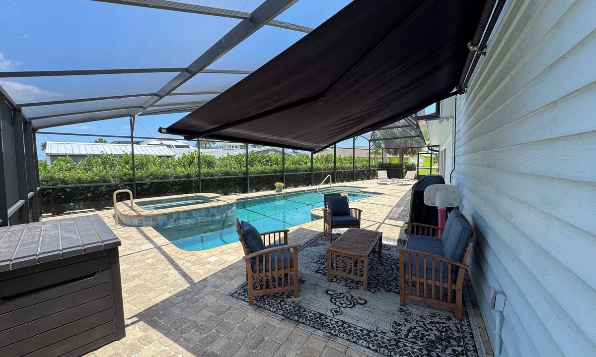 Totem Park House | Spacious 4-bedroom house w salt water pool in a peaceful, serene neighborhood