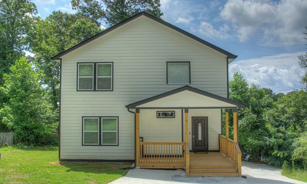 Church Street House | Spacious 4-bedroom house in peaceful Riverdale! Built just 3 years ago!