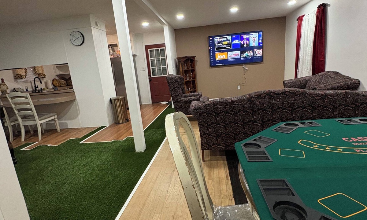 Martinez House | Spacious 4-bedroom house in peaceful Martinez near Masters Tournament