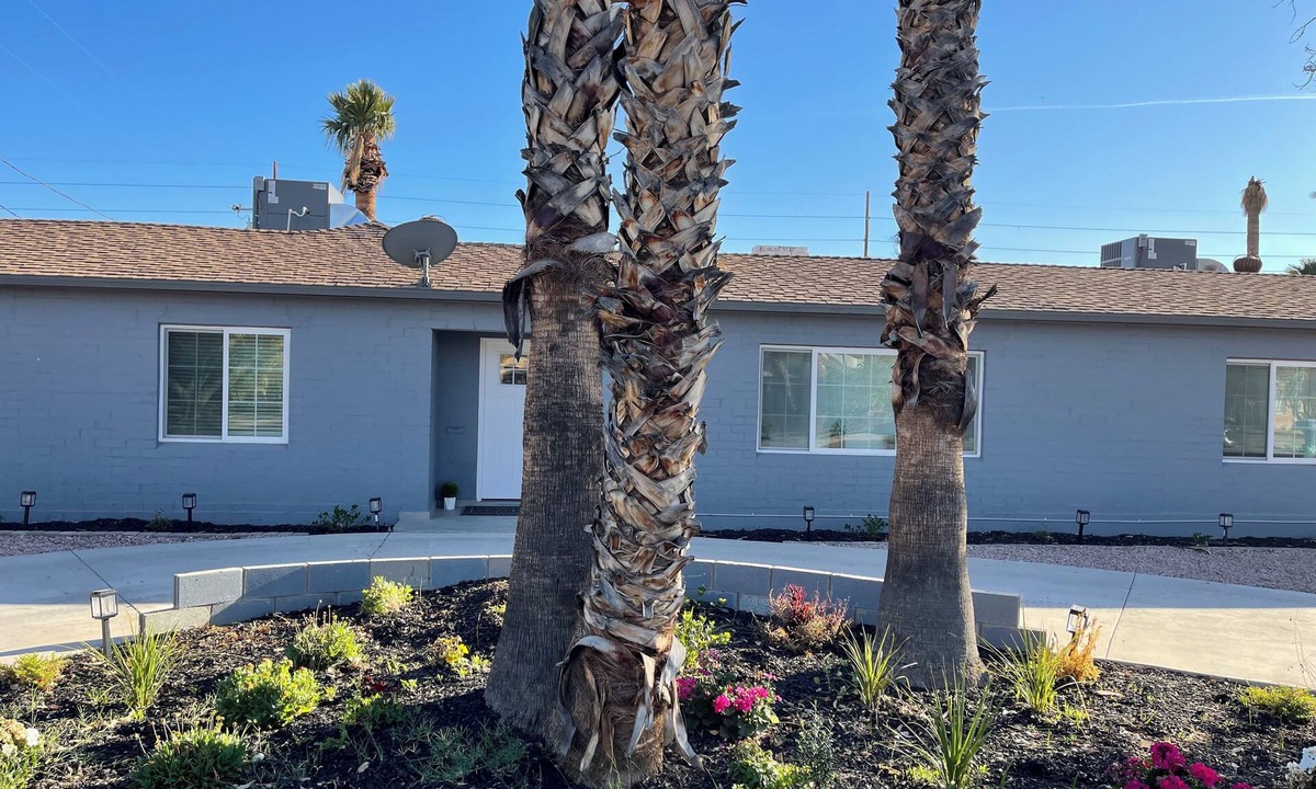 Encanto House | Spacious 4-bedroom house in the historical district of downtown Phoenix