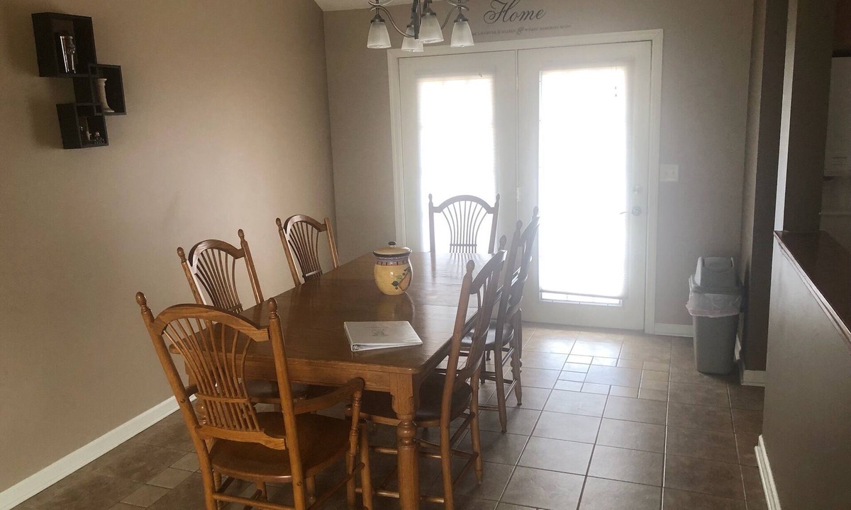 West Omaha House | Spacious 4-bedroom house in charming Omaha with AC