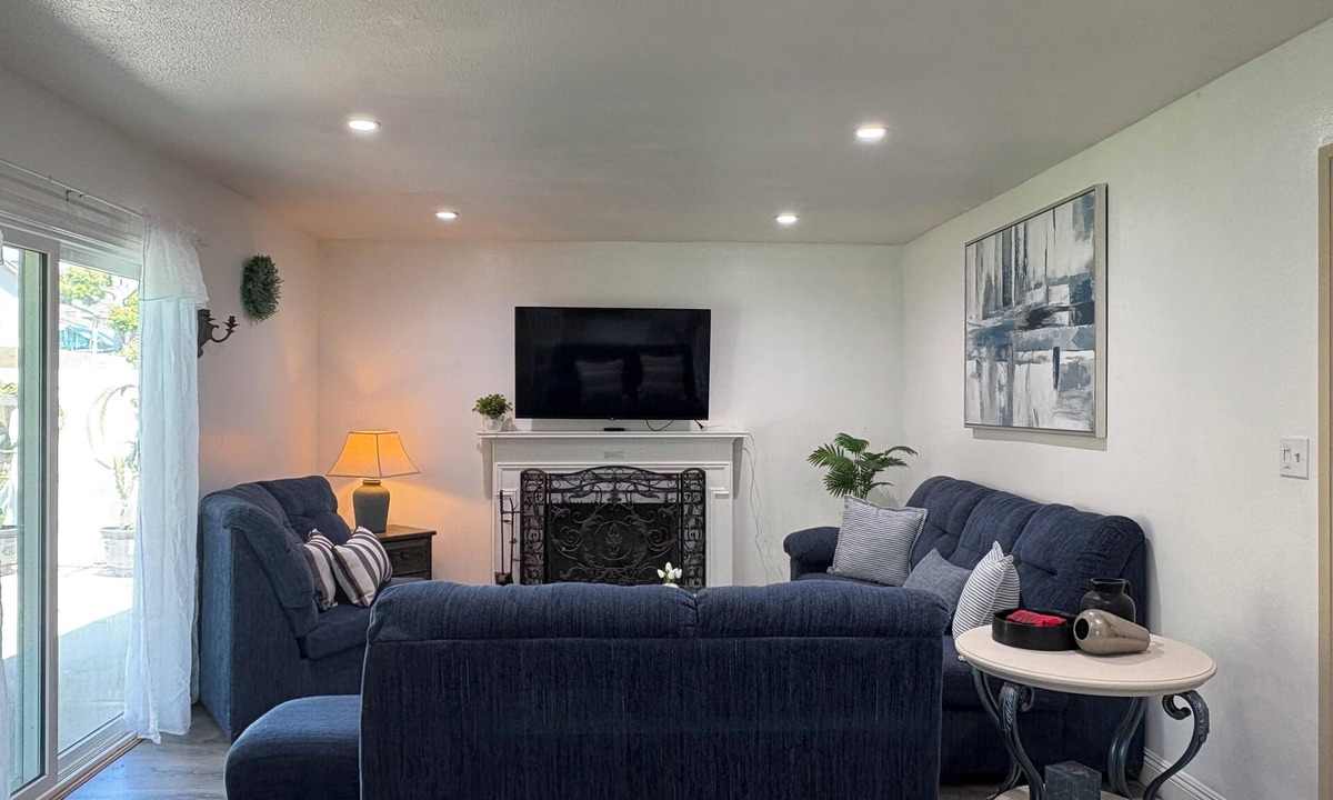 Sea View Estates House | Spacious 4-bedroom house in charming Oxnard