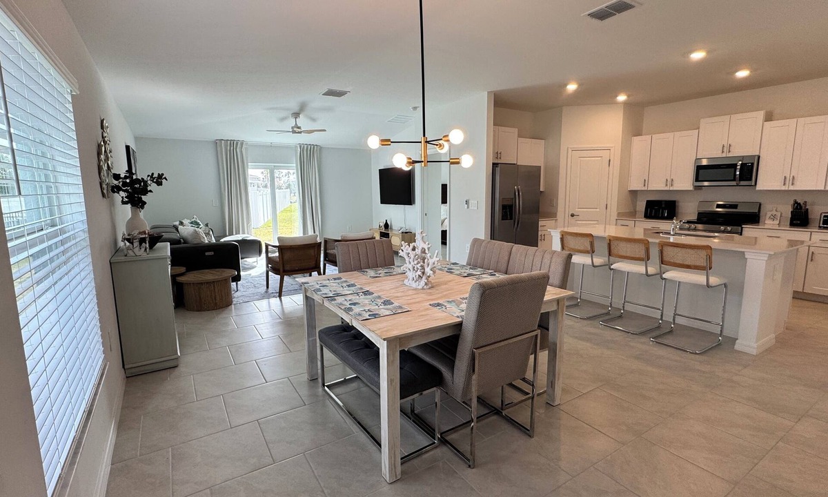Rotonda Lakes House | Spacious 4-bedroom home in Rotonda West, located NEAR BEACHES AND GOLF COURSES.