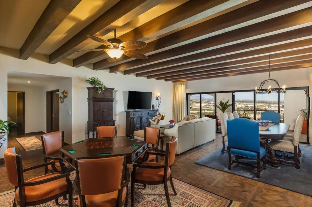 Cabo Bello Apartment | Spacious 4 BR Apt in Cabo
