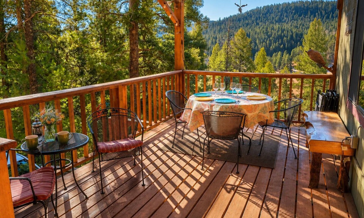 Cloudcroft Ski Chalet | Spacious 4BR Game Room Views