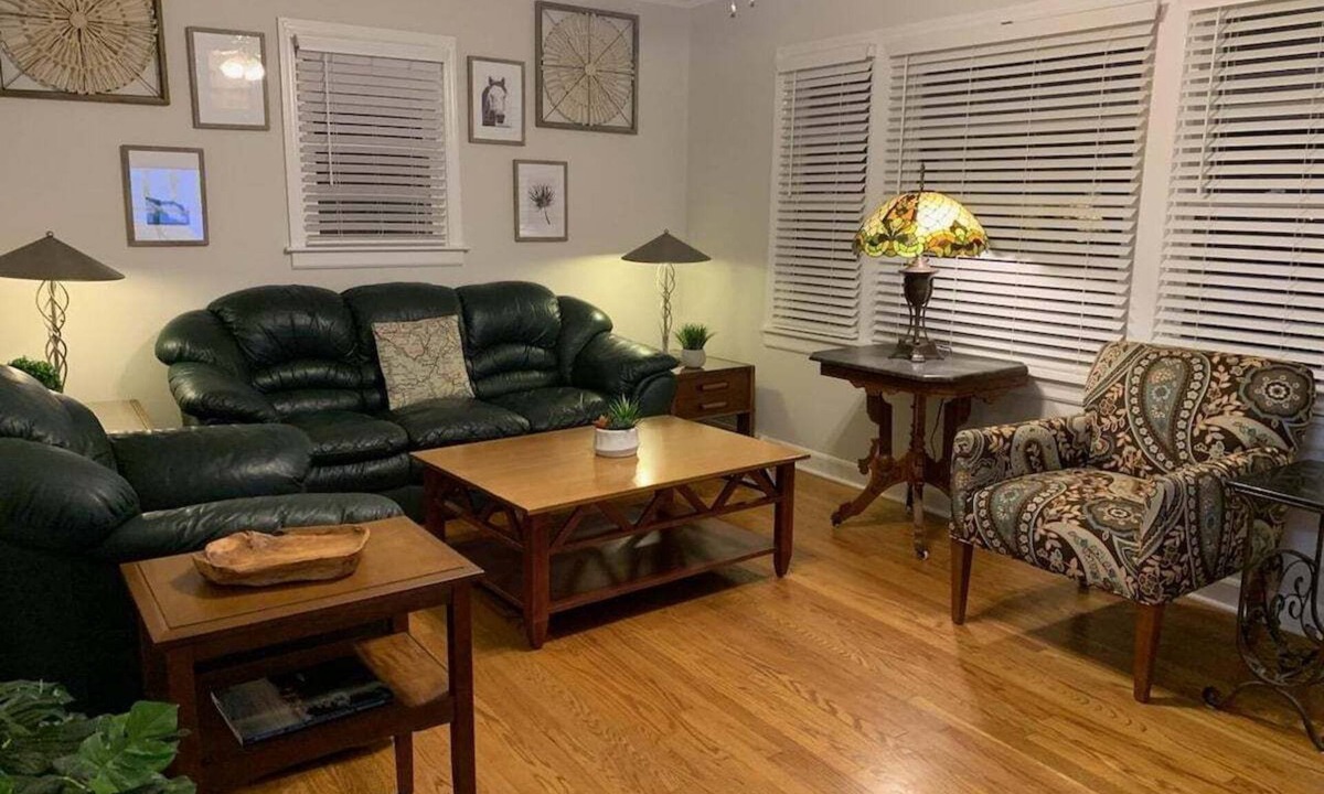 Brevard House | Spacious 4BR getaway in downtown Brevard, perfect for family adventures!