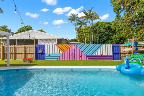Cutler Bay House | Spacious 4BR Waterfront Home with Private Pool, Tiki Hut & Free Parking near Miami & Key Largo