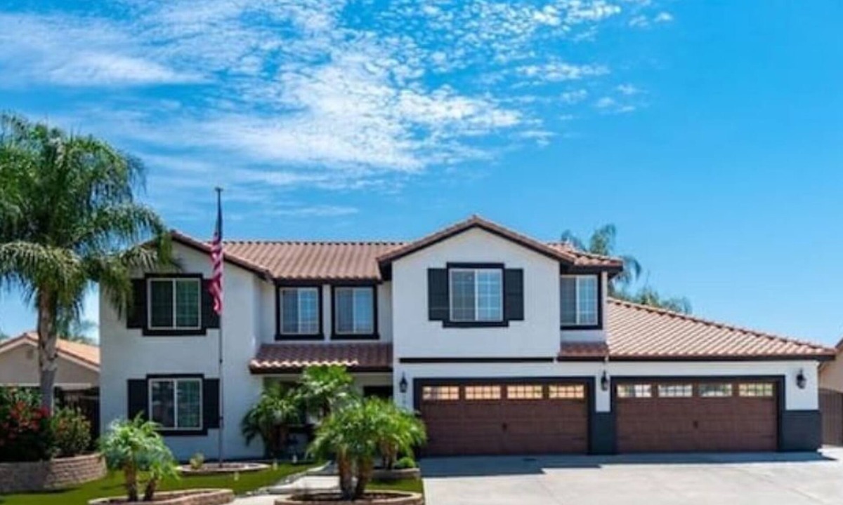 Lake Elsinore House | Spacious 5-bedroom home for your relaxation needs