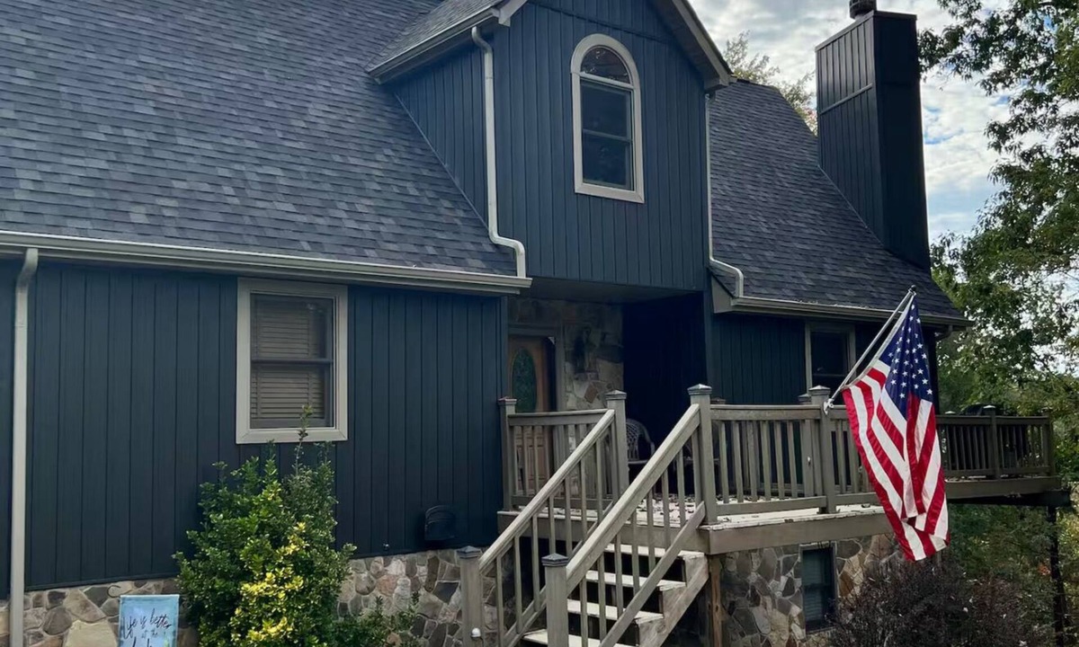 Mount Nebo House | Spacious 5-bedroom house in lovely Mount Nebo with Hot Tub with lake views