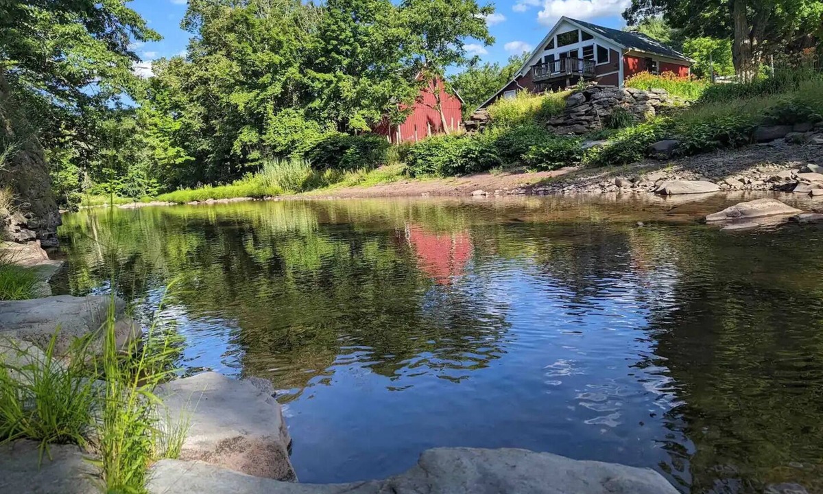 Prattsville House | Spacious 5bd/3ba Catskills House w Pool, River/Lake Access, WiFi, A/C & Gameroom
