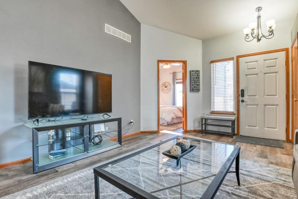 Gleneagle House | Spacious 6-Bedroom Near USAFA *Pet Friendly*