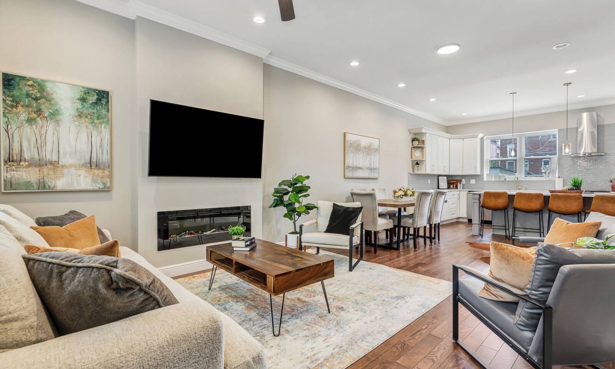 Tower Grove East House | Spacious 6-bedroom house in the heart of fabulous St. Louis