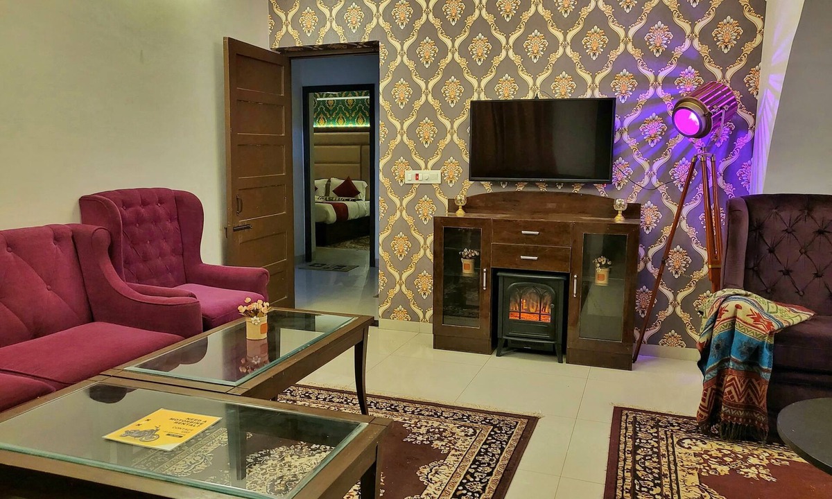 Shimla Villa | Spacious 6-bedroom villa in enchanting Shimla with WiFi