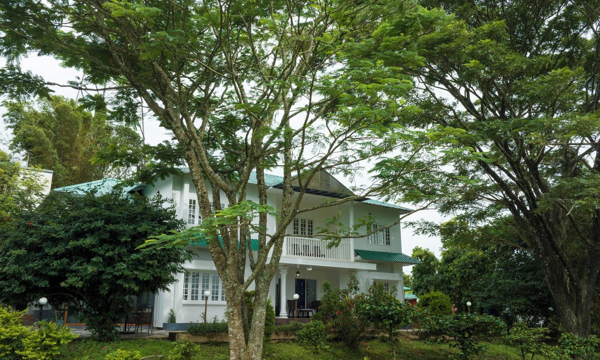 Moolakadai House | Spacious 7-bedroom bungalow in lovely Munnar with WiFi