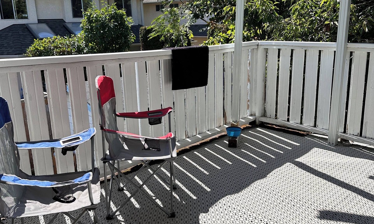 Steveston House | Spacious 8-bedroom house in gorgeous Richmond with AC