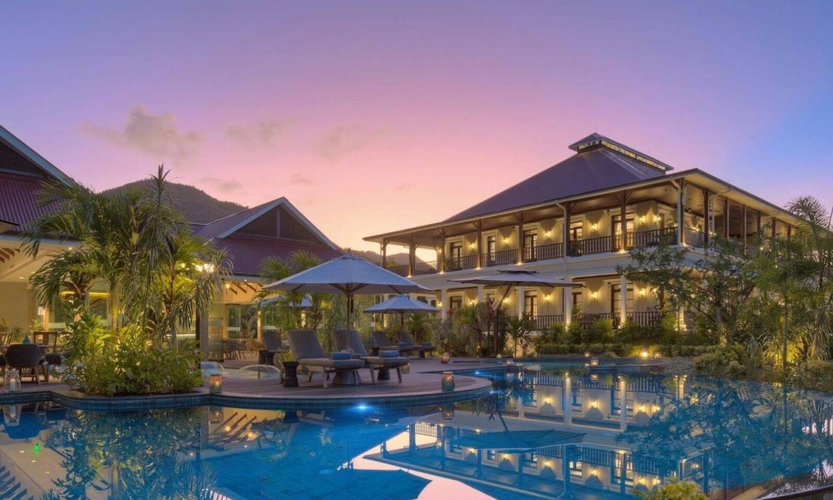 Praslin Island House | Spacious 9-bedroom estate in delightful Anse Volbert Village