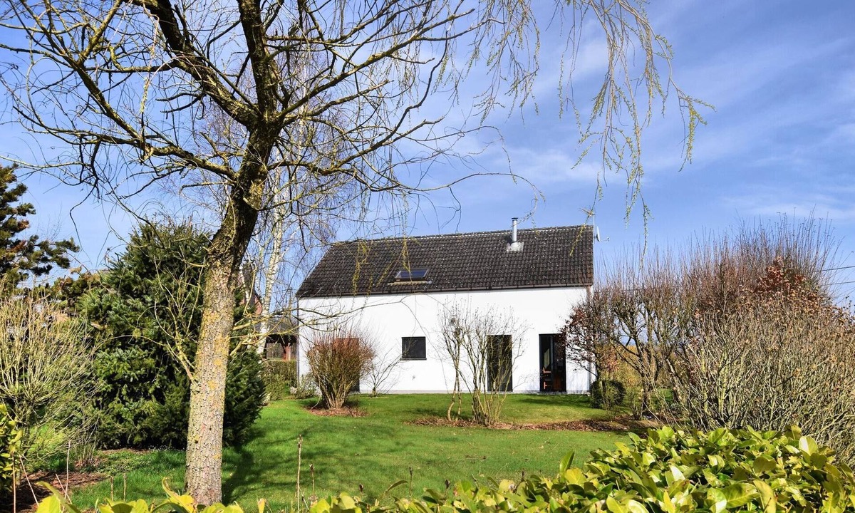 Lignieres House | Spacious and attractive holiday home in peaceful setting with beautiful, large garden