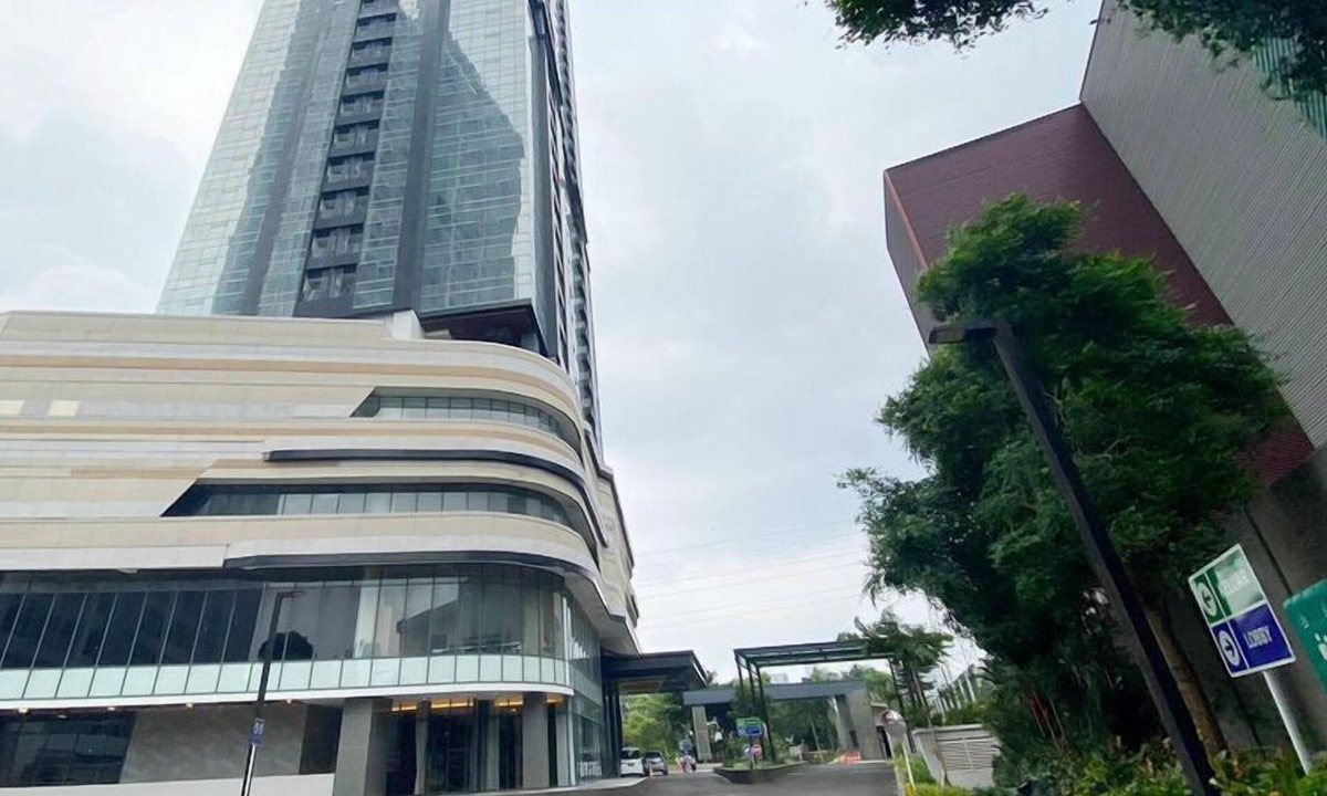 Surabaya Apartment | Spacious And Cozy 3Br At Grand Sungkono Lagoon Apartment