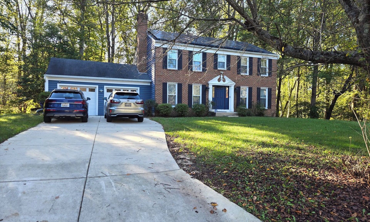 Fairland House | Spacious and Family Friendly 6-bedrooms house in delightful Silver Spring.
