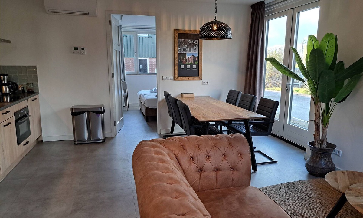 Leidschendam Apartment | Spacious and luxurious 6-person apartment