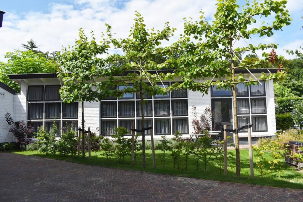 Warmond Apartment | Spacious and modern apartment Warmond