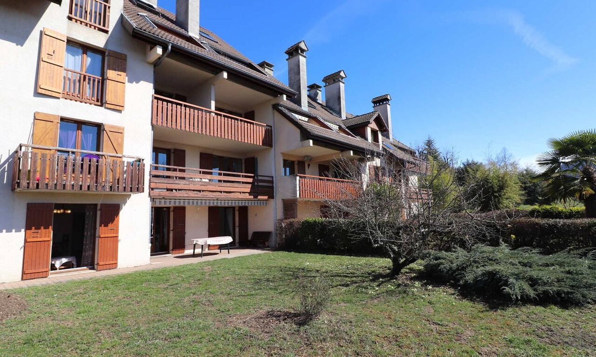 Annecy-le-Vieux Apartment | Spacious and quiet with private garden - Parking included, pets allowed