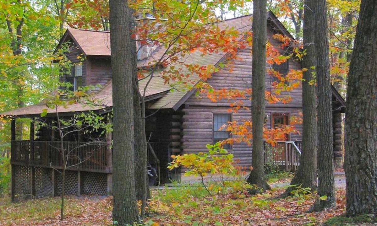 Thurmont Cabin | Spacious and Rustic Cabin Rental in the Woods near Catoctin Mountain Park, Maryland