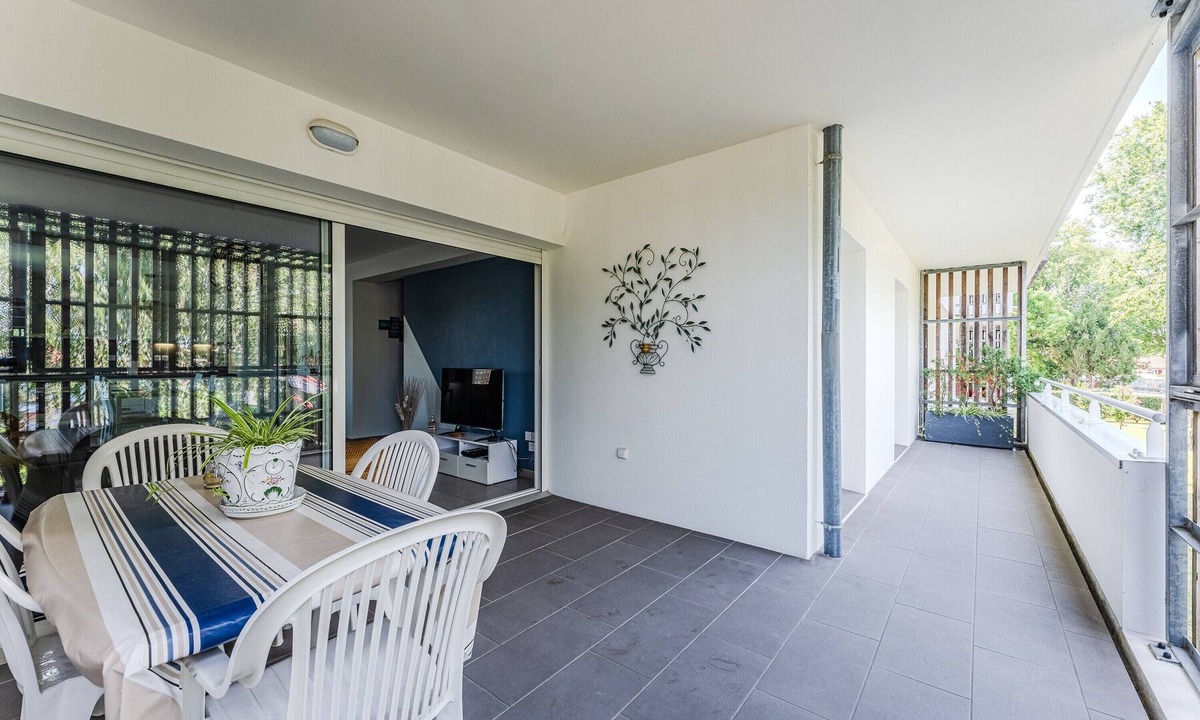 Andernos-les-Bains Apartment | Spacious Apartment with Balcony in Andernos-les-Bains – Comfort and View of the Bay