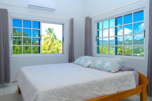 St. George's Apartment | Spacious Apartment Mountain & Sea Views