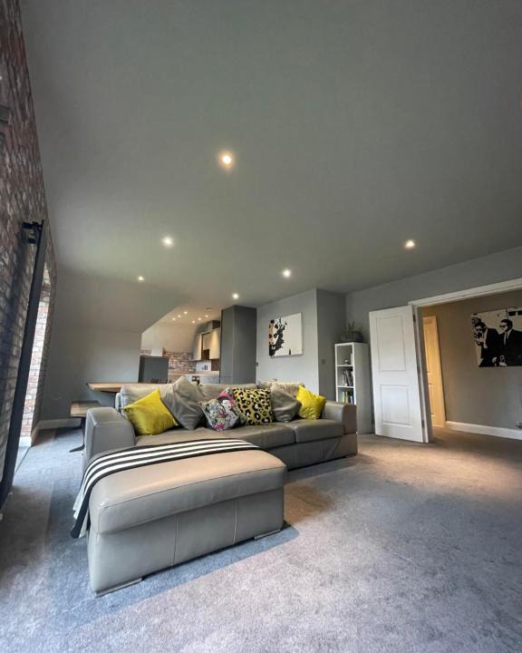 Solihull Apartment | Spacious Apartment NEC BHX