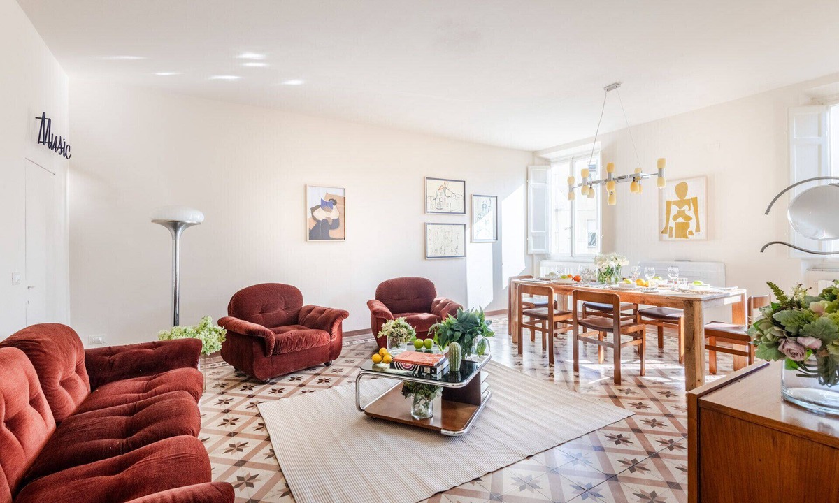 Lucca Historical Center Apartment | Spacious Apartment Overlooking the Canal in Lucca – 3 Bedrooms, 2 Bathrooms