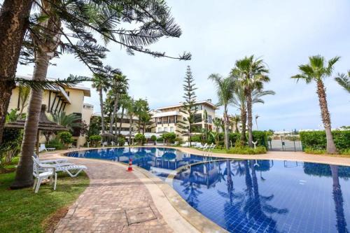 Cherrat Apartment | Spacious apartment, pool, beach, basement parking