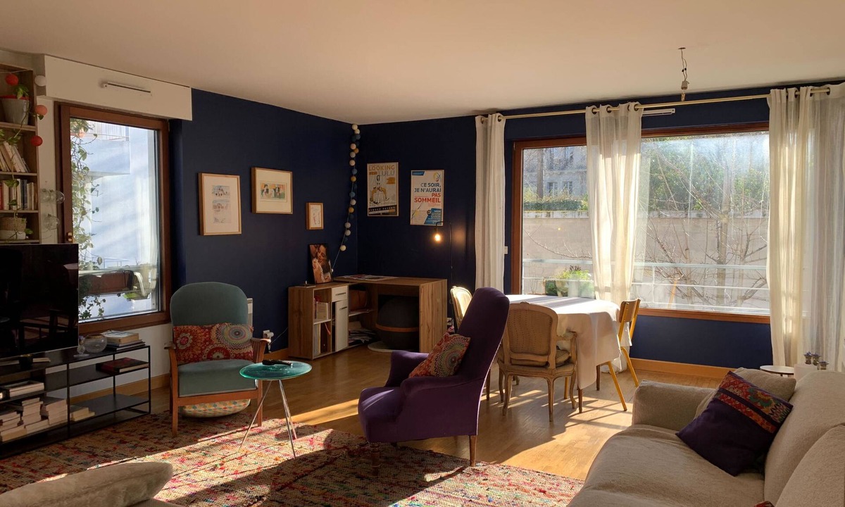 Quinze-Vingts Apartment | Spacious apartment with sunny terrace
