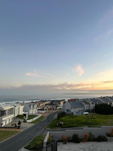 Bothastrand Apartment | Spacious Beach Breakaway