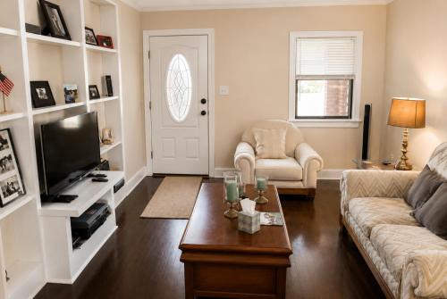 Milford House | Spacious Brick Home - Sleeps 8 - Near Downtown