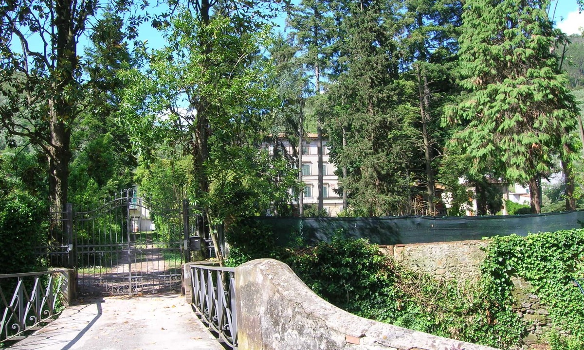 Pieve di Compito Apartment | Spacious & Bright in Lucca Country Villa