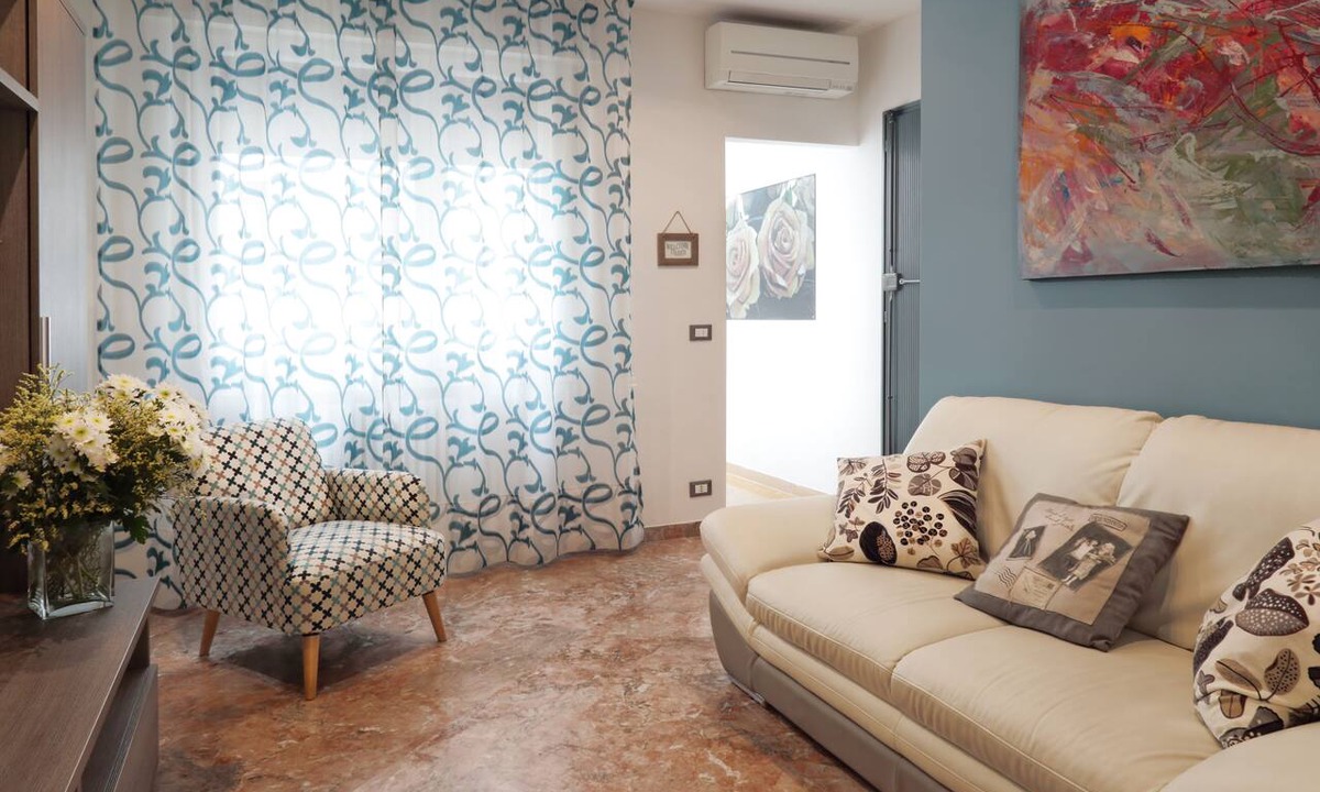 Historic Centre Apartment | Spacious central apartment special for a family - 2 bedrooms and 2 bathrooms