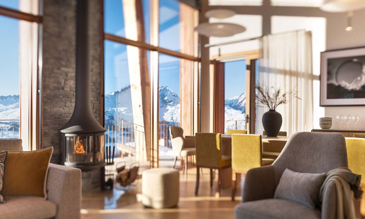Arc-1800 Ski Chalet | Spacious chalet with spa and private cinema for 14 people