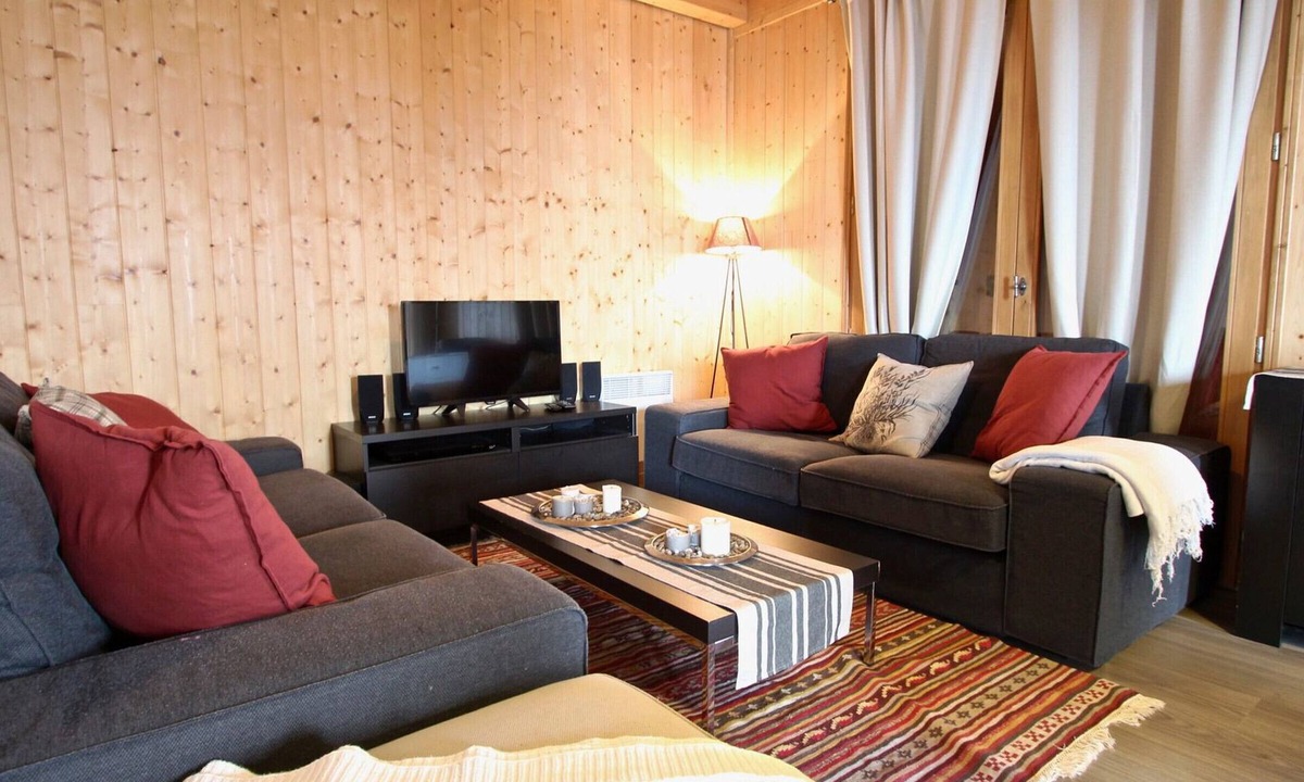 Chamrousse Ski Chalet | Spacious chalet in Chamrousse for 8 people over 3 levels