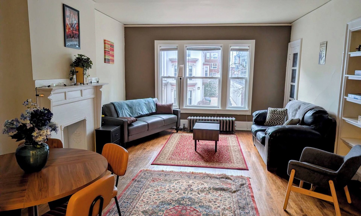 Yankee Hill Bed & Breakfast | Spacious & Charming 4 BR near Downtown