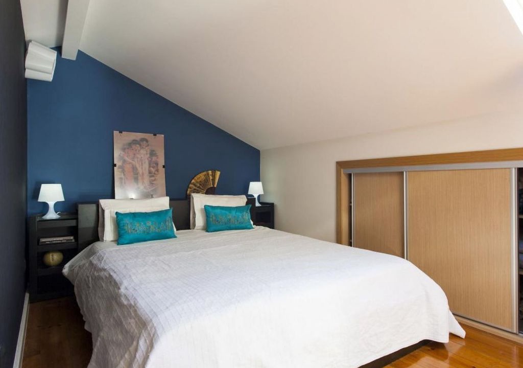 Alfama Apartment | Spacious Charming Graça apartment in Graça with WiFi & private terrace.
