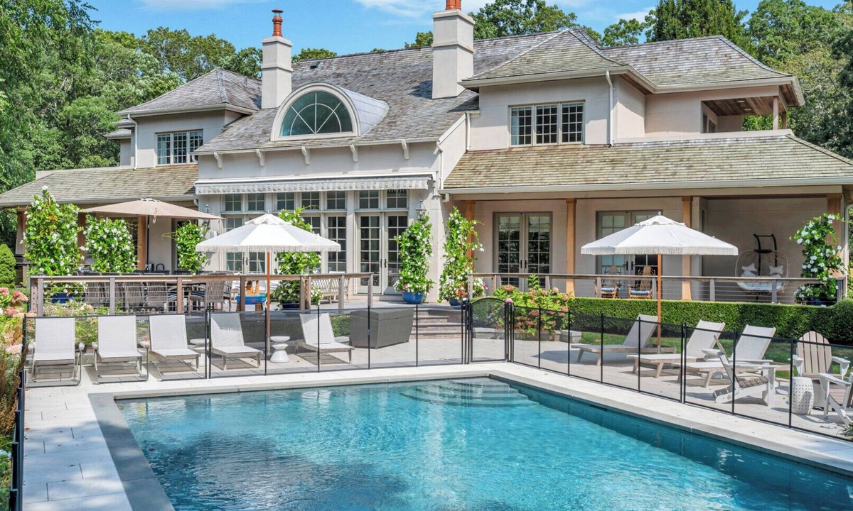 North Sea House | Spacious & chic Southampton estate with heated pool, fire pit &.