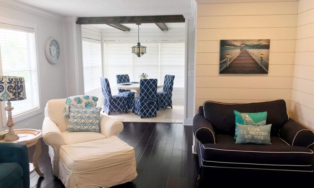 Saint Simons Heights Condo | Spacious Comfortable 2 Bedroom/2 Bath Condo - Gated South End