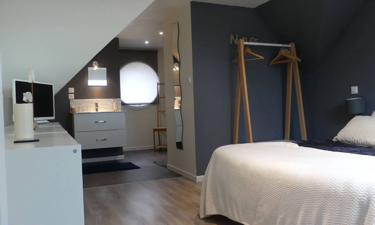 Saint-Evarzec Cottage | Spacious Comfortable Cottage