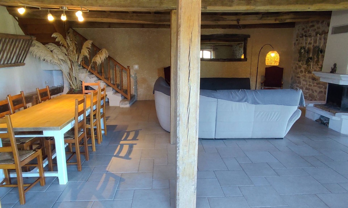 Saint-Leger-Vauban House | Spacious cottage with breathtaking views of the Morvan region