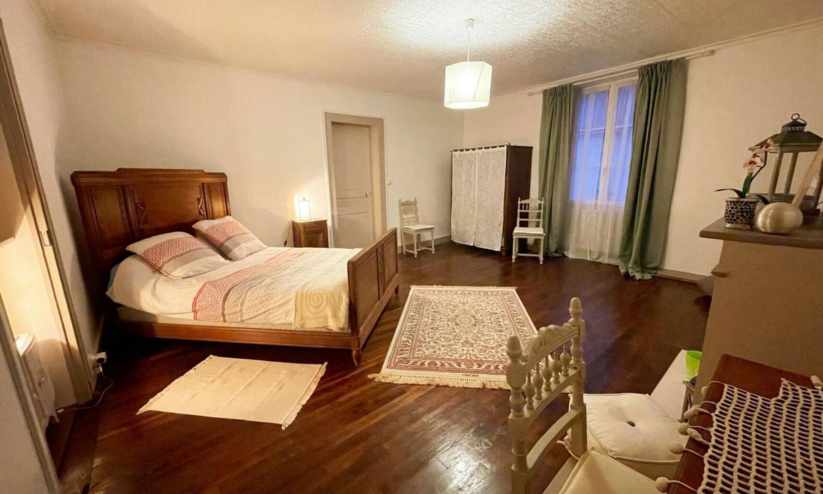 Muides-sur-Loire Cottage | Spacious cottage with garden, pets allowed, near Blois