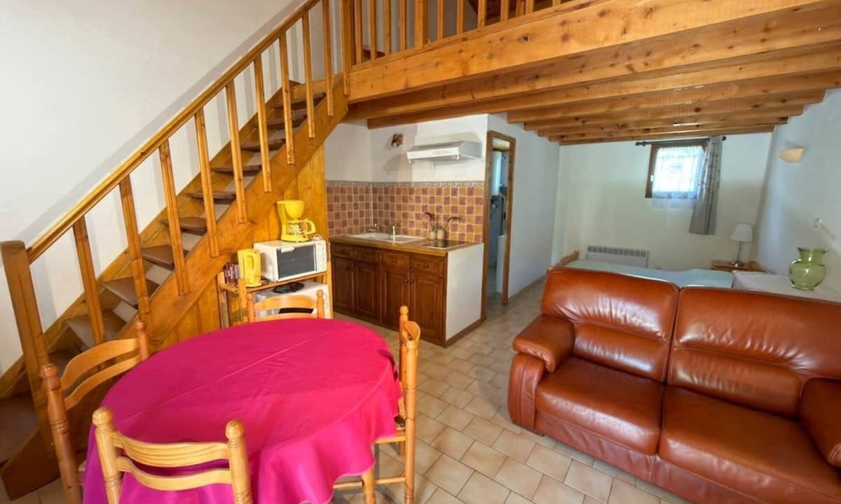 Castellane Apartment | Spacious, cozy studio with a loft in the Verdon!