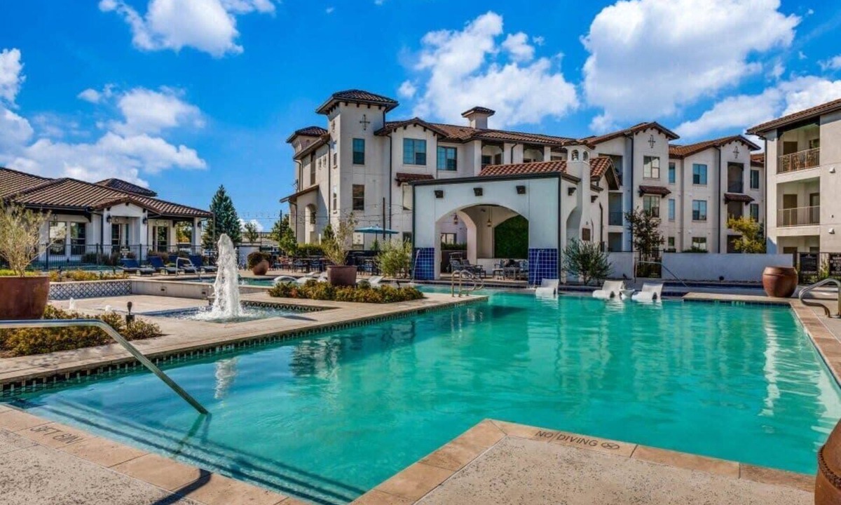 Wells Branch Apartment | Spacious CozySuites on I-35 w/pool and parking #05
